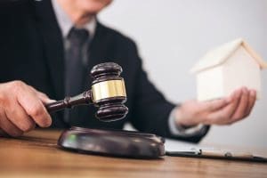 How to Choose the Right Real Estate Law Attorney for You