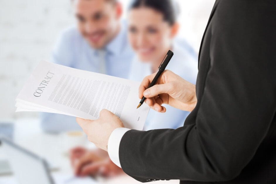 First Meeting with a Lawyer? Here Are 5 Must-know Tips Before Your Consultation