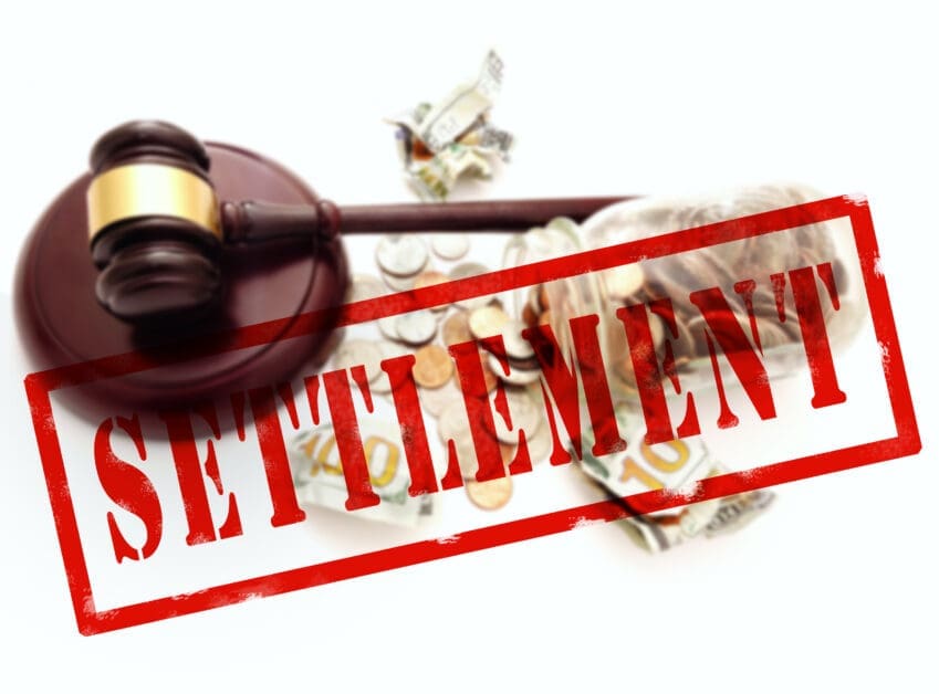7 Signs Your Fort Lauderdale Car Accident Settlement Offer Is Too Low - Attorneys.Media - Legal Expert Interviews & Trusted Advice 7 Signs Your Fort Lauderdale Car Accident Settlement Offer is Too Low